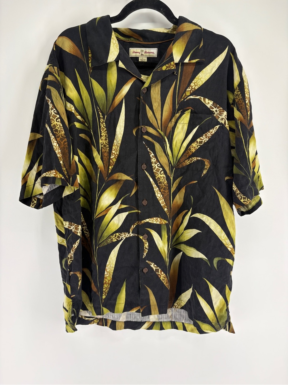 Tommy Bahama Silk Men’s Tropical Button Up Beach Shirt